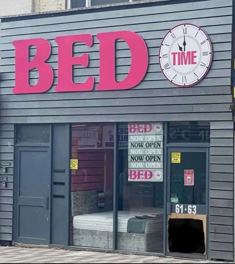 Apartment Town Center Large 2 Bedroom Apartment- Sleeps Up To 6 - Dogs Welcome - 2 Minutes From Train Station Blackpool United Kingdom